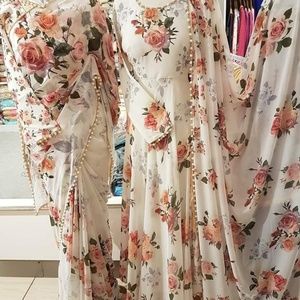 Meet your Posher, Adira